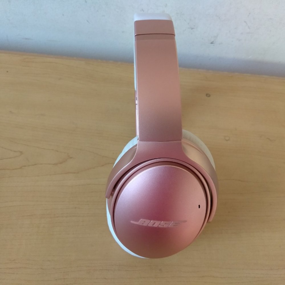 Bose QuietComfort 35 Series II Bluetooth Headphones Limited Edition - Picture 8 of 11